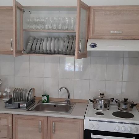 Achille'S Apartment Plataria Bagian luar foto